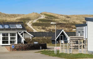 Exterior - Stunning home in Hvide Sande (Hvide Sande)