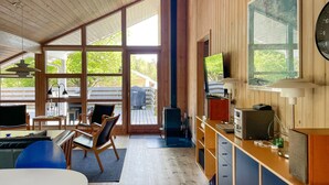 Unclassified image, 5 of 15, button - Cozy home in Aakirkeby with sauna (Aakirkeby)