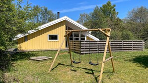 Unclassified image, 4 of 15, button - Cozy home in Aakirkeby with sauna (Aakirkeby)