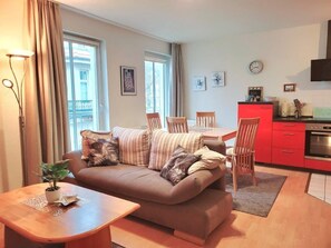 Uklassifisert bilde, 2 av 9, knapp