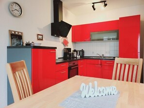 Uklassifisert bilde, 4 av 9, knapp