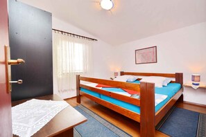 3 bedrooms, WiFi