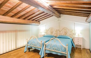 1 camera, culla da viaggio, Wi-Fi gratuito, lenzuola