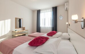 7 chambres, lit de bébé portatif, accès au Wi-Fi (inclus)