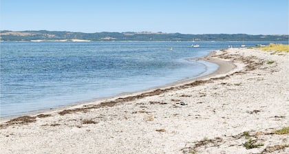 Lovely home in Ebeltoft with WiFi