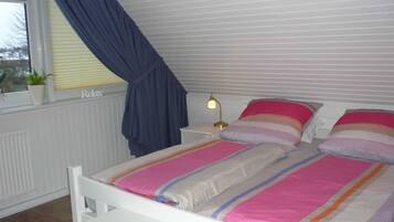 2 bedrooms, WiFi, bed sheets