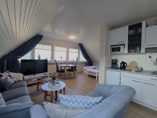 Unclassified image, 1 of 16, button