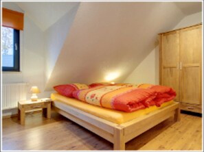 3 Schlafzimmer, Reisekinderbett, WLAN