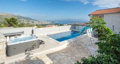 Cozy apartment in Split with kitchen