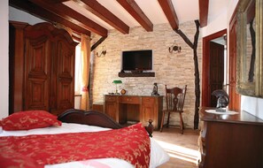 7 Schlafzimmer, Reisekinderbett, kostenloses WLAN, Bettwäsche
