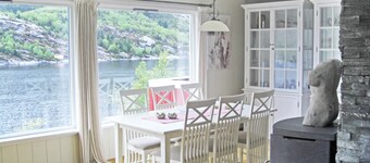 Gorgeous home in Dalsøyra with kitchen