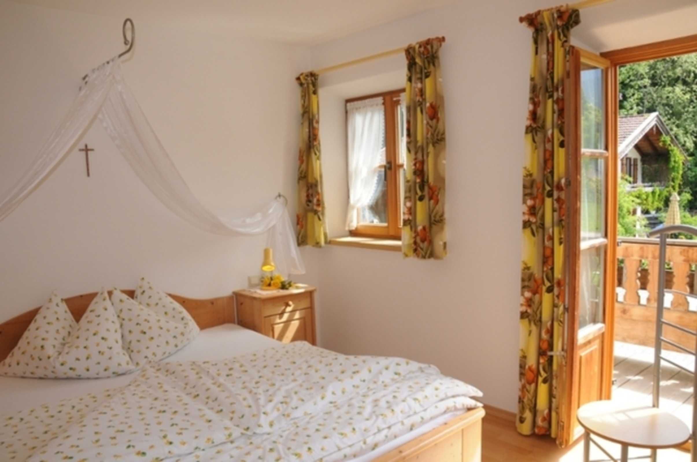 2 Schlafzimmer, Reisekinderbett, WLAN, Bettwäsche