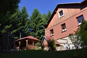 屋外ダイニングエリア