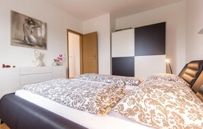 1 chambre, Wi-Fi gratuit, draps fournis