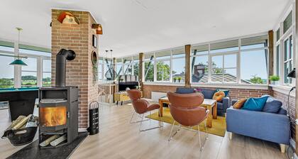 Nice home in Humble with house sea view