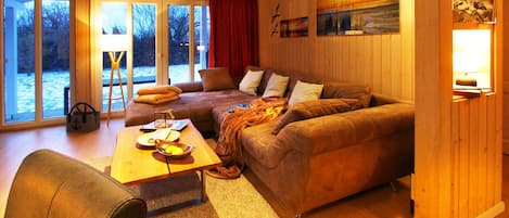 TV, lareira