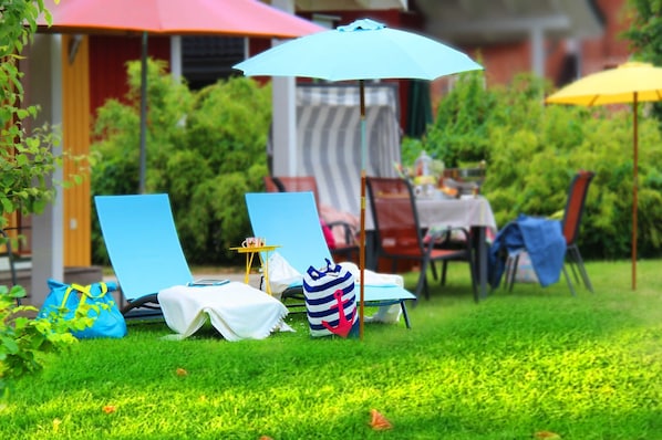 Unclassified image, 1 of 19, button