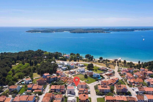 منظر من الجو على ارتفاع عالٍ