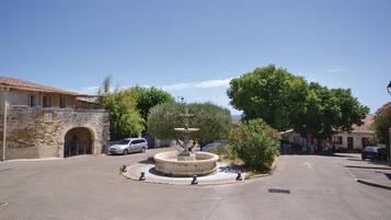 Enceinte de lâhĂ©bergement