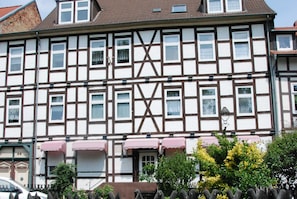Esterni