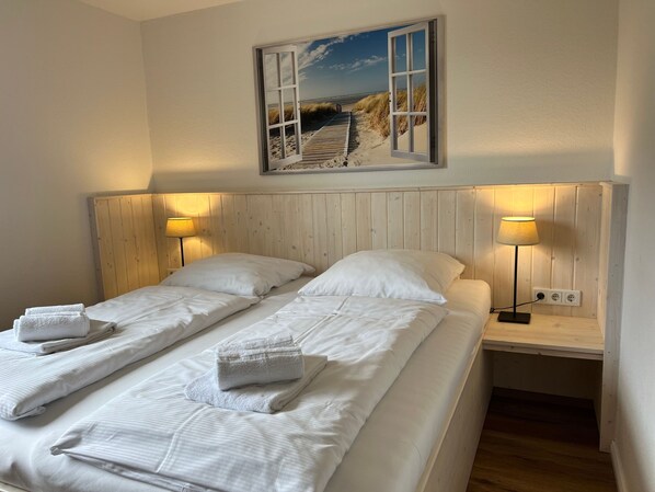 2 bedrooms, WiFi, bed sheets