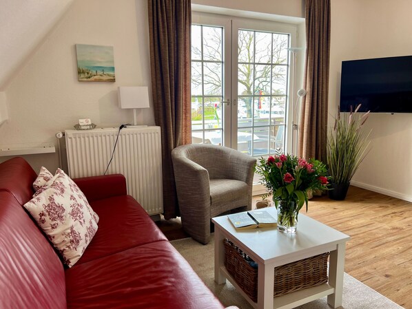 Unclassified image, 1 of 19, button