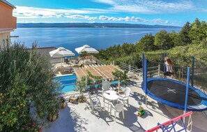 Outdoor dining - Amazing apartment in Mimice with house sea view (Mimice)