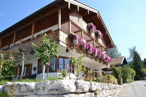 Esterni