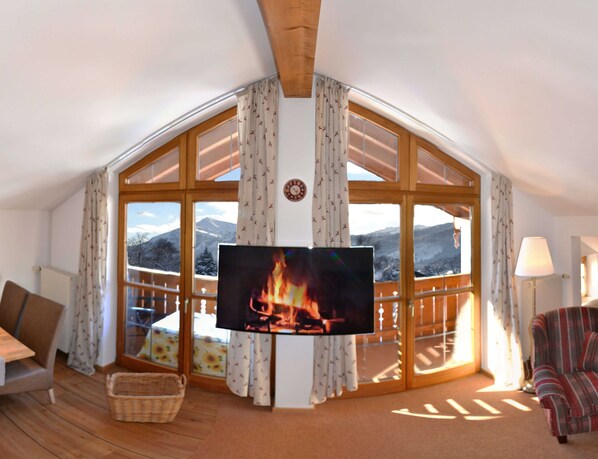 Fernseher, Kamin