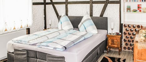 1 Schlafzimmer, Reisekinderbett, kostenloses WLAN, Bettwäsche