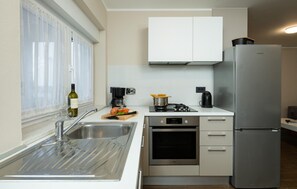 Fridge, stovetop, dishwasher, coffee/tea maker - Lovely apartment in Vodnjan (Vodnjan)