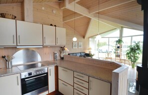 Kühlschrank, Herdplatte, Geschirrspüler