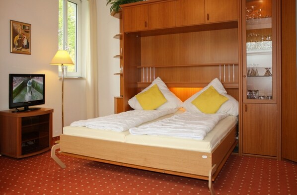 Unclassified image, 1 of 8, button - 2-room apartment no. 6, 35m², DG, West - Waldhaus Gronenberg (Scharbeutz)