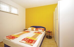 1 chambre, accès au Wi-Fi (inclus), literie fournie