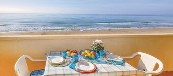 Nice apartment in Torvajanica -RM-