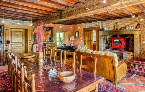 Cozy home in Augignac