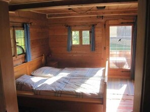 2 dormitorios, cuna de viaje, wifi y ropa de cama