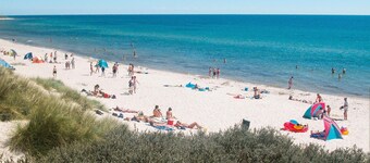 Amazing home in Aakirkeby with kitchen