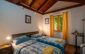 3 Schlafzimmer, Reisekinderbett, kostenloses WLAN, Bettwäsche