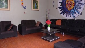 Flat-screen TV - Vacahouse 2 Eco-Hostel (Independencia)