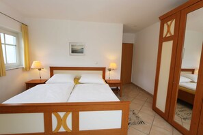 2 Schlafzimmer, Reisekinderbett, WLAN