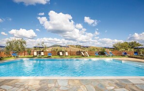 Pool - Lovely apartment in Prato d´Era PI (Prato d´Era PI)