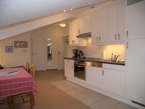 Unclassified image, 2 of 17, button