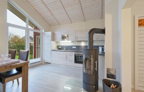 Kühlschrank, Herdplatte, Geschirrspüler