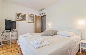 2 camere, una cassaforte in camera, lenzuola