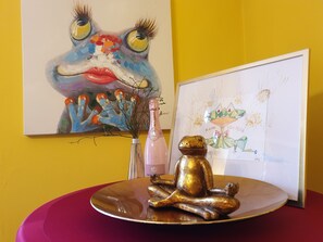 صورة غير مصنفة، 2 من 16، زرّ