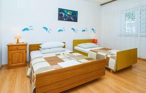 4 chambres, lit parapluie, Wi-Fi gratuit, draps fournis