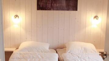 2 Schlafzimmer, Reisekinderbett, kostenloses WLAN, Bettwäsche