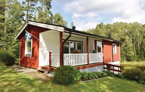 Exterior - 2 bedroom stunning home in Mjöback (Mjöback)