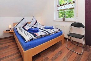 3 Schlafzimmer, Reisekinderbett, WLAN